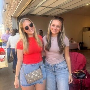 Meet your Posher, Avery